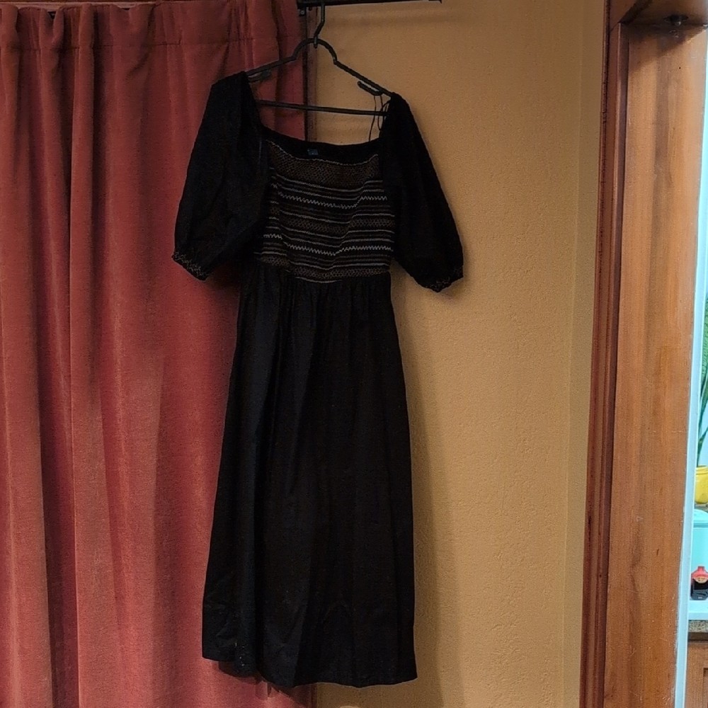 Old Navy Black Midi Dress